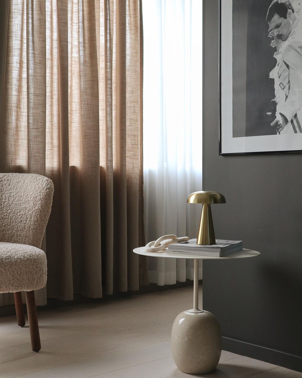 LUMORA™ – Modern Mushroom Lamp