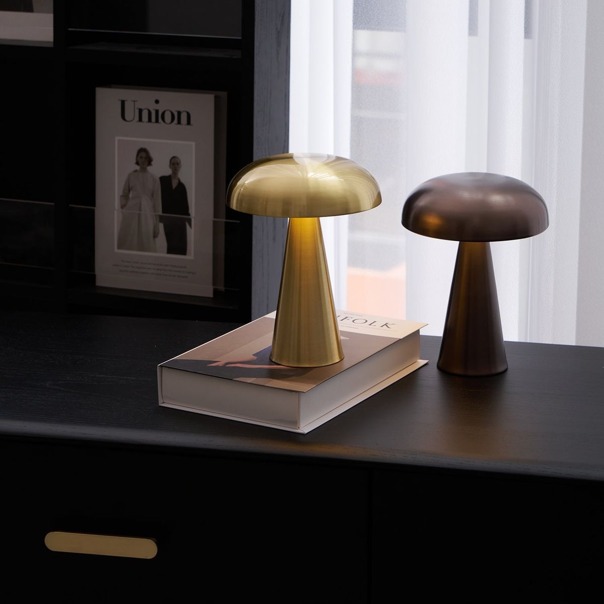 LUMORA™ – Modern Mushroom Lamp